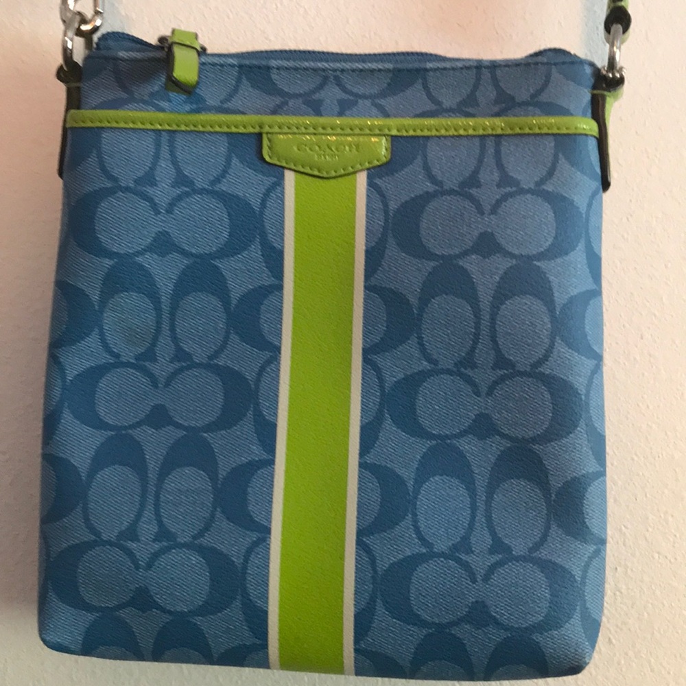 Coach adjustable strap purse